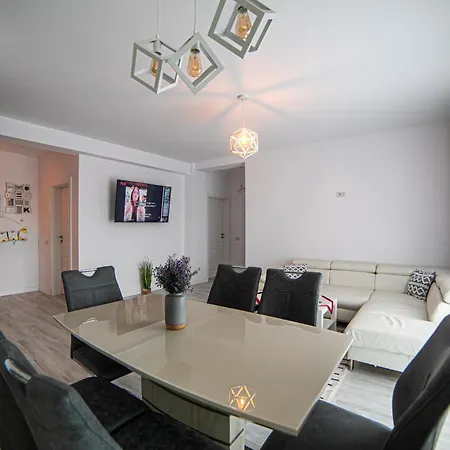 Apartment Arinis View Gura Humorului
